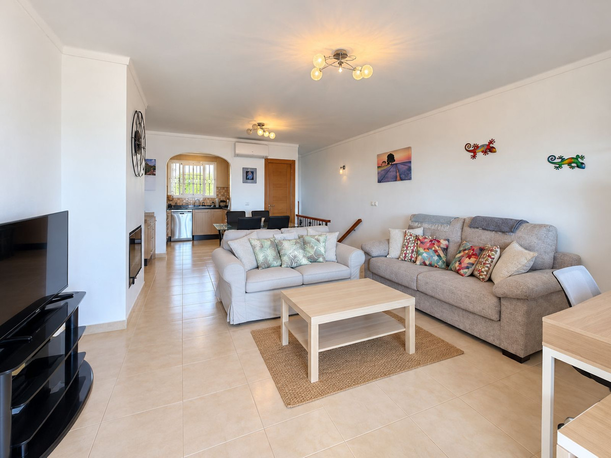 Geschakelde Woning te koop in Nerja | 2 slaapkamers H5513515