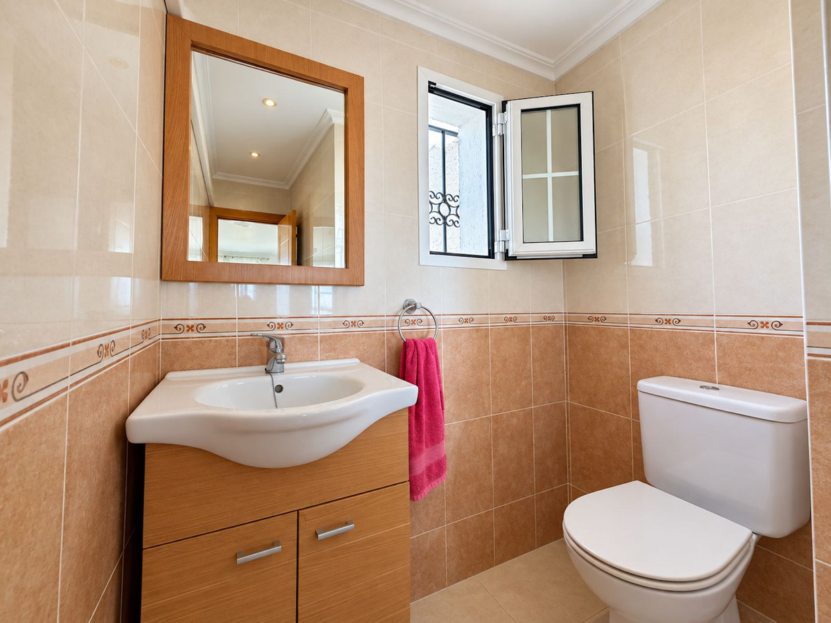 Geschakelde Woning te koop in Nerja | 2 slaapkamers H5513515