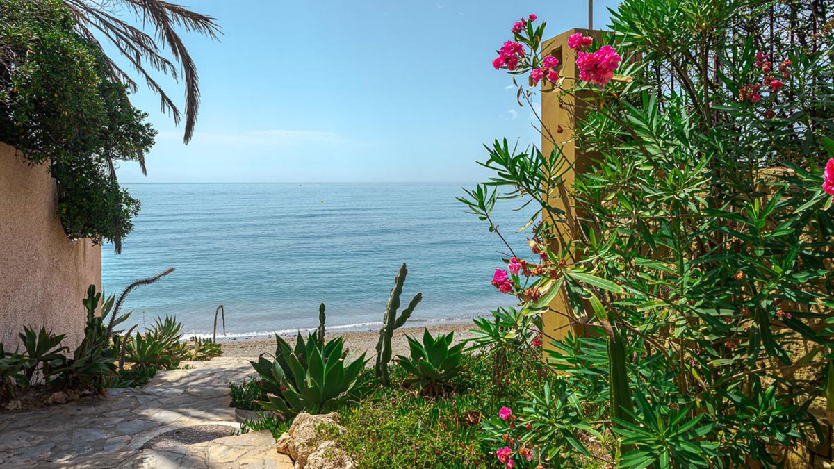 Huis te koop in New Golden Mile | 4 slaapkamers H4429960