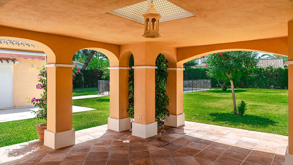 Huis te koop in New Golden Mile | 4 slaapkamers H4429960