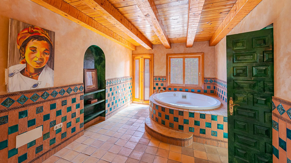 Huis te koop in New Golden Mile | 4 slaapkamers H4429960