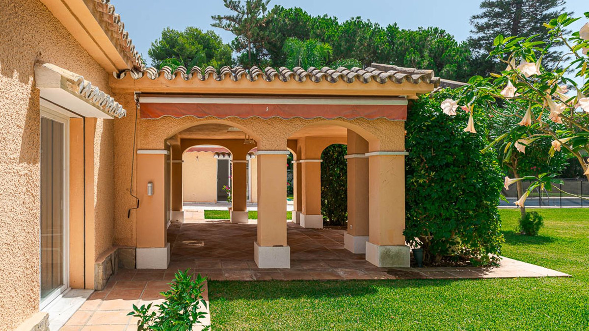 Huis te koop in New Golden Mile | 4 slaapkamers H4429960