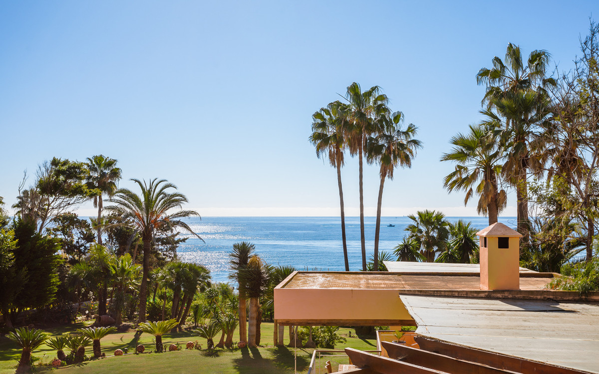 Huis te koop in New Golden Mile | 8 slaapkamers H4677691