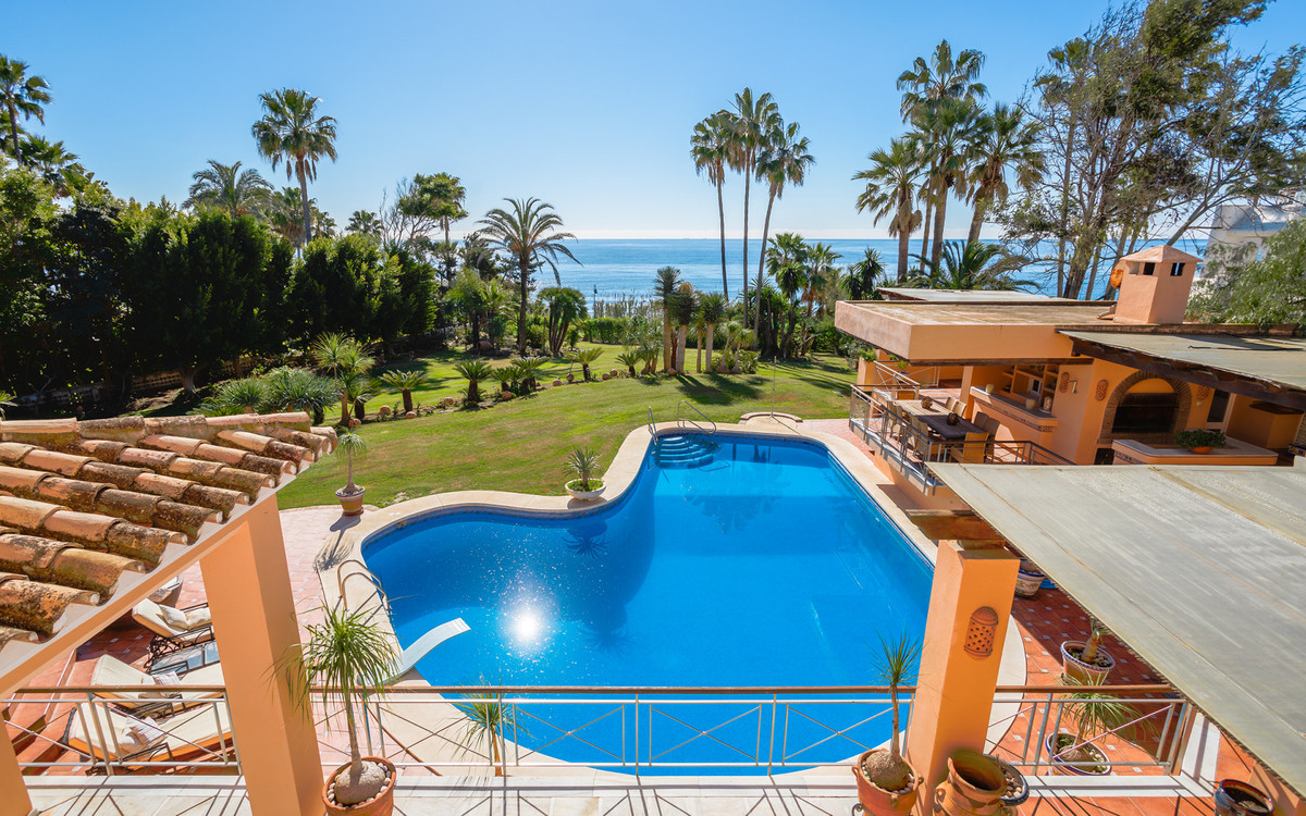Huis te koop in New Golden Mile | 8 slaapkamers H4677691