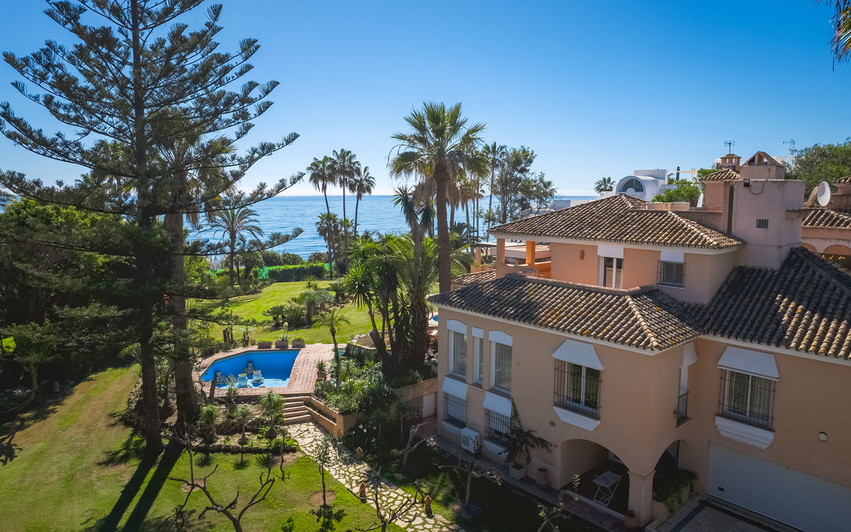 Huis te koop in New Golden Mile | 8 slaapkamers H4677691