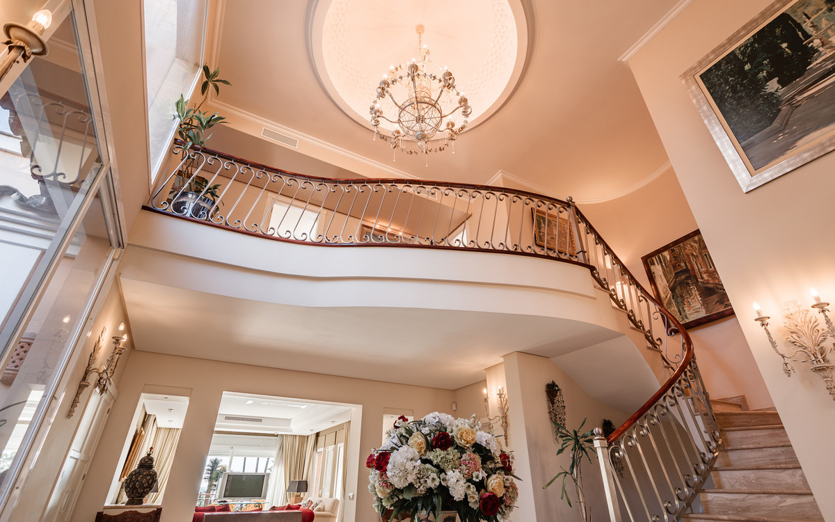 Huis te koop in New Golden Mile | 8 slaapkamers H4677691