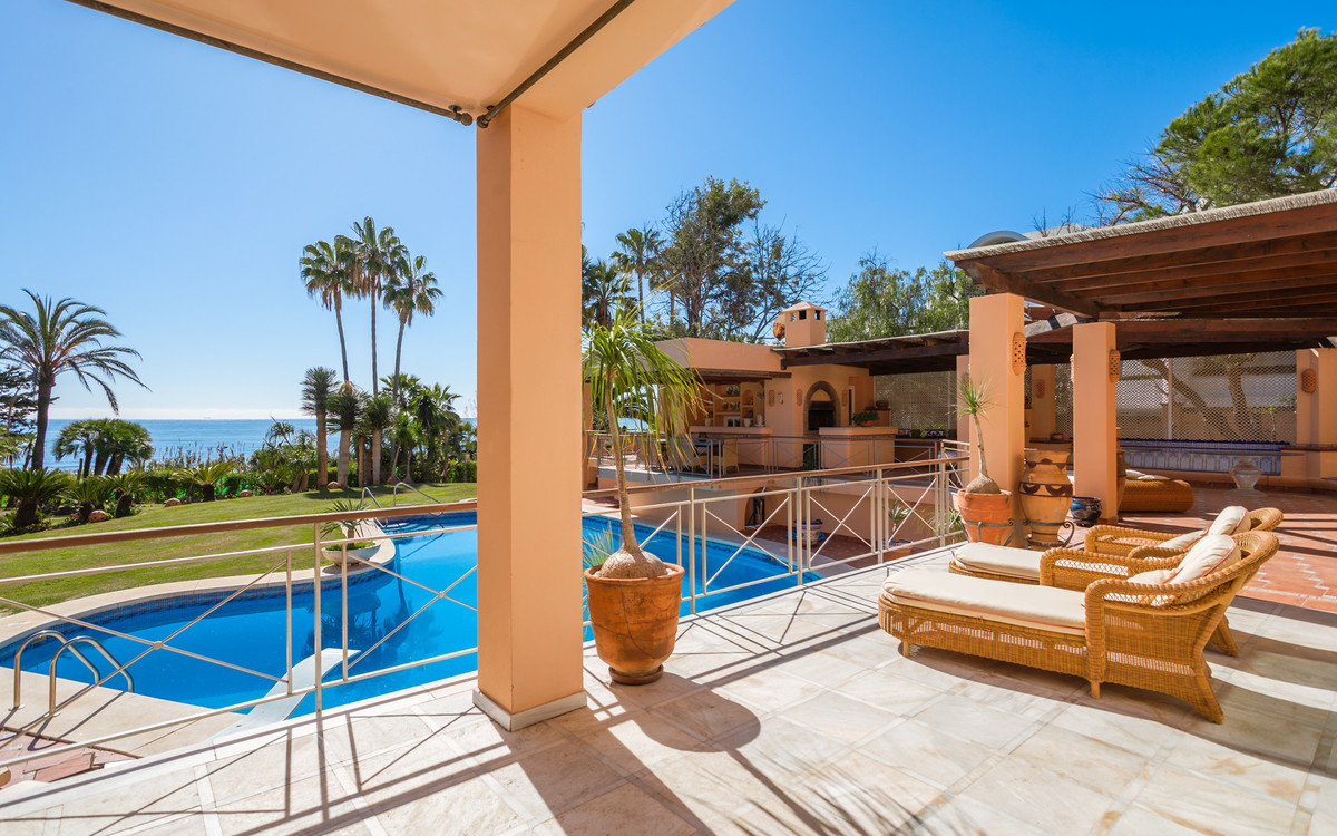 Huis te koop in New Golden Mile | 8 slaapkamers H4677691