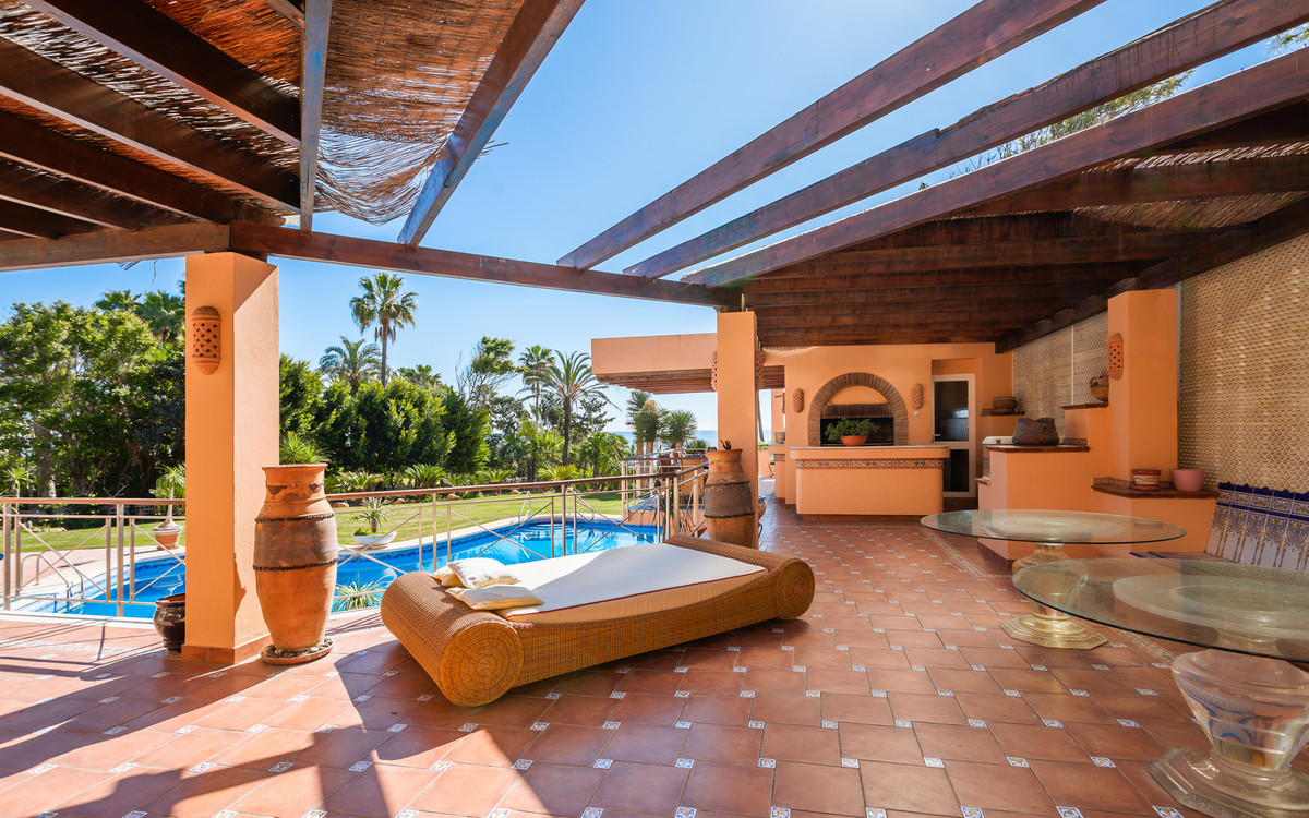 Huis te koop in New Golden Mile | 8 slaapkamers H4677691