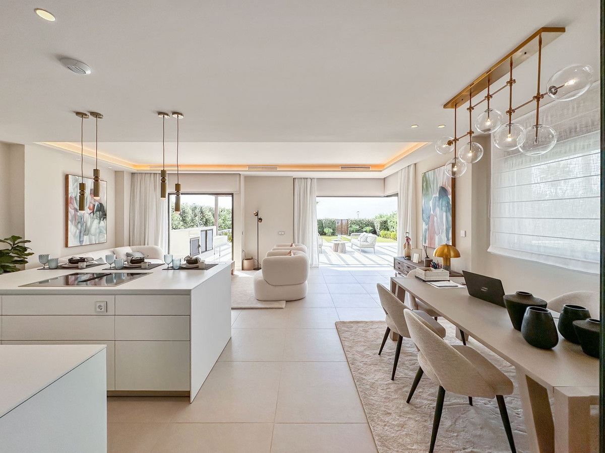 Vrijstaande Villa in New Golden Mile-102