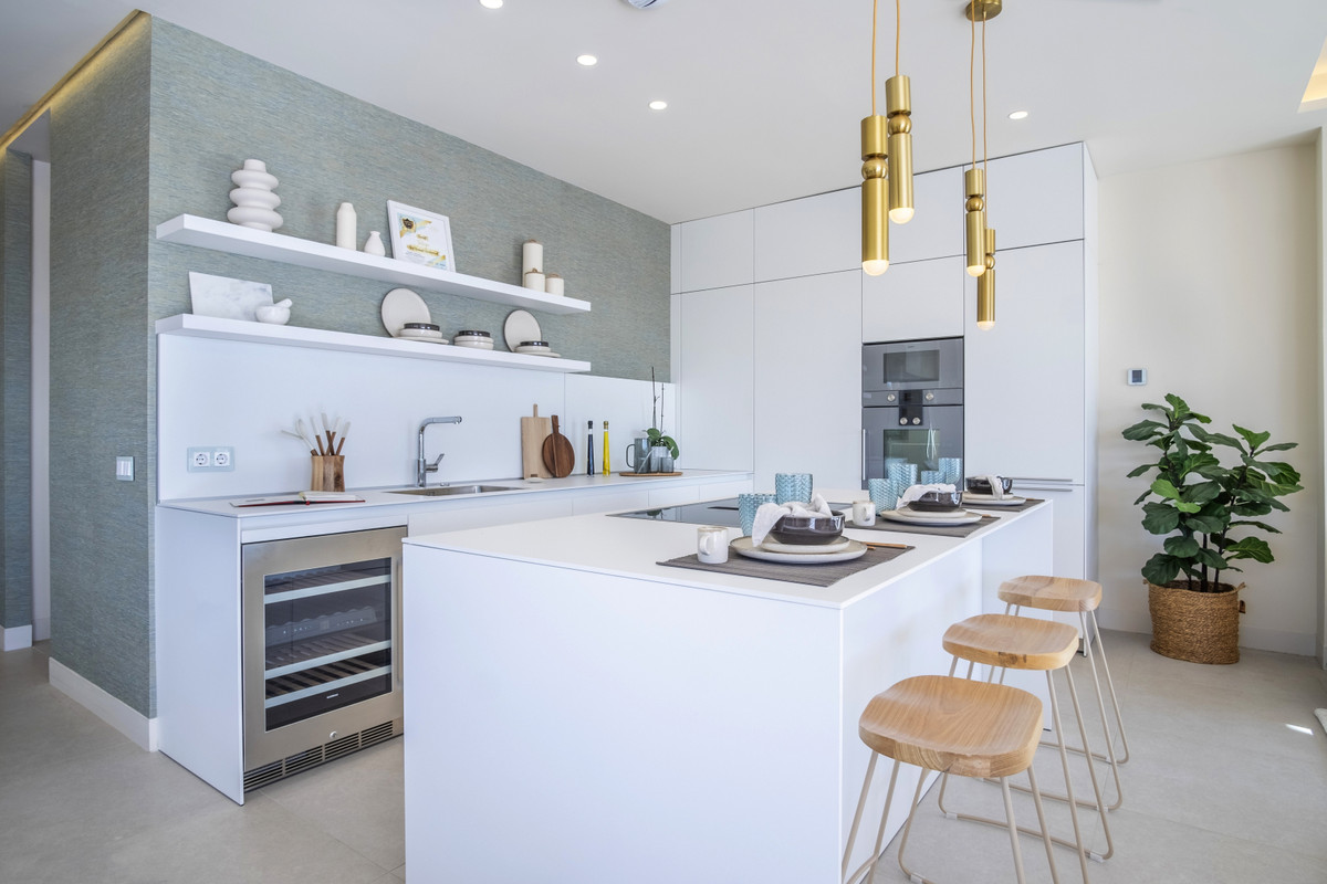 Vrijstaande Villa in New Golden Mile-9