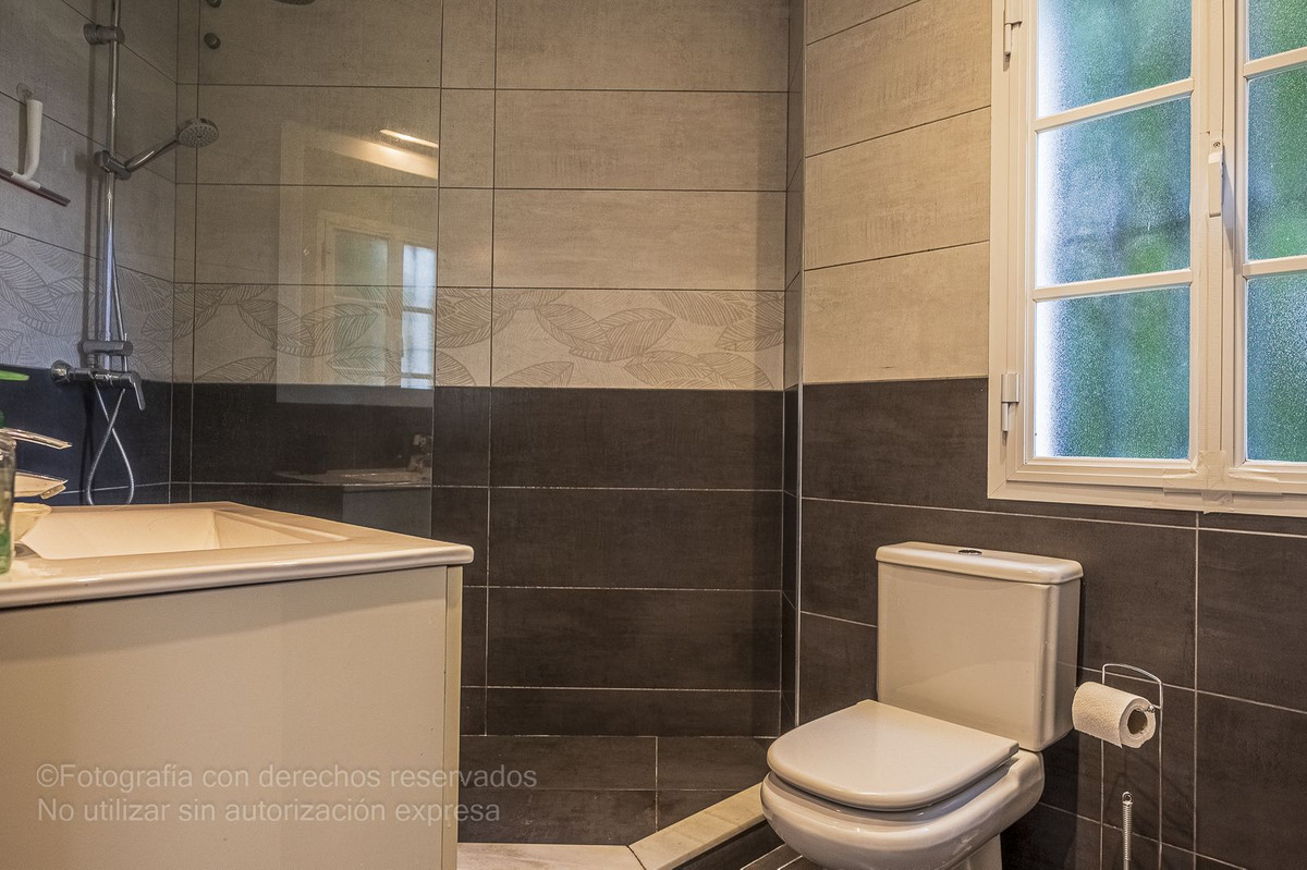 Geschakelde Woning in New Golden Mile-11