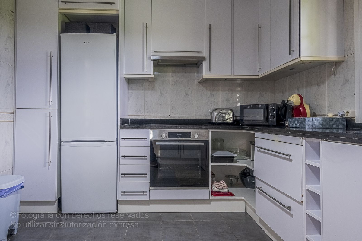 Geschakelde Woning in New Golden Mile-23
