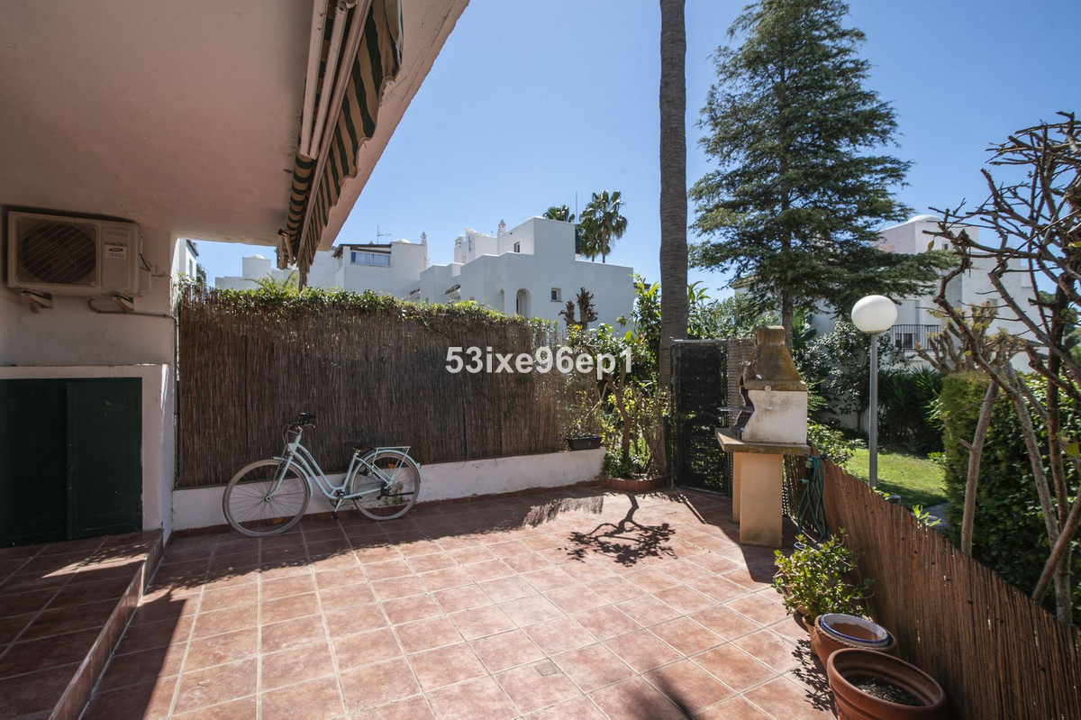 Semi-Vrijstaande Villa in El Padron-11