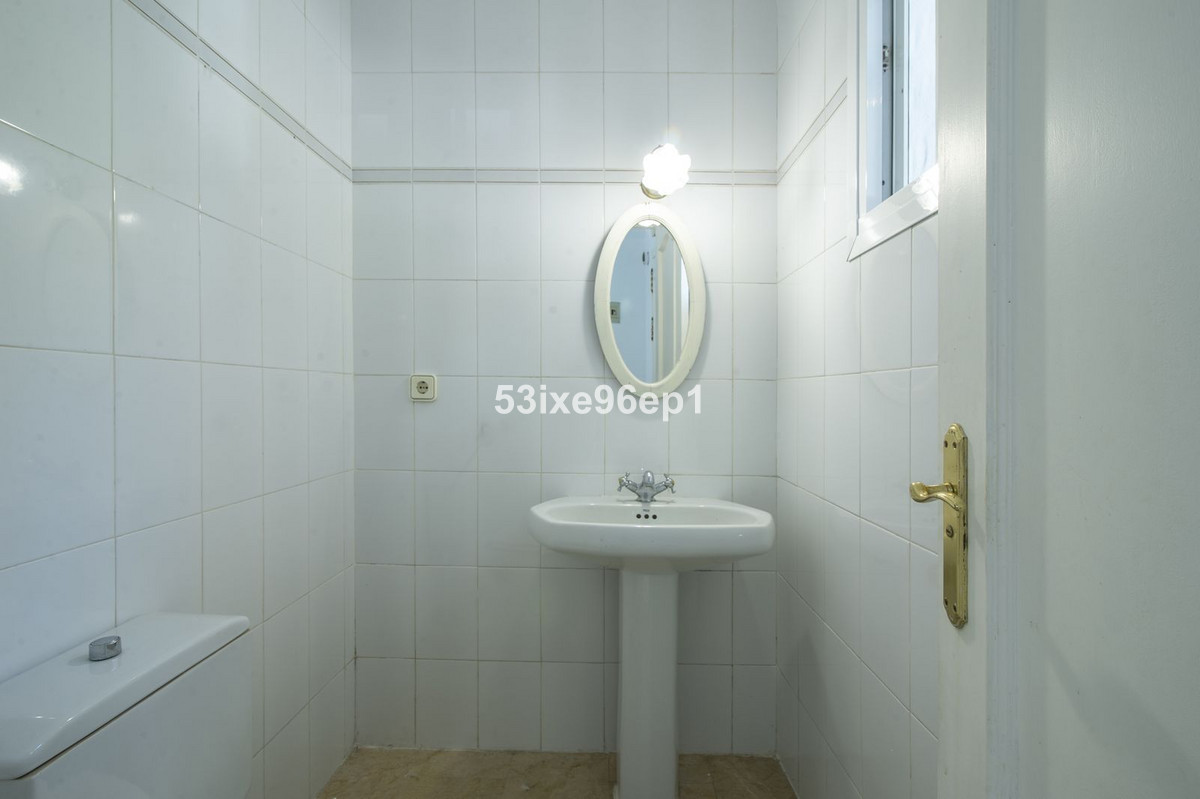 Semi-Vrijstaande Villa in El Padron-13
