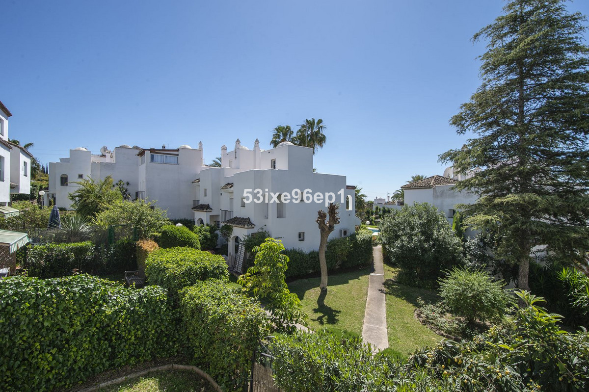 Semi-Vrijstaande Villa in El Padron-16
