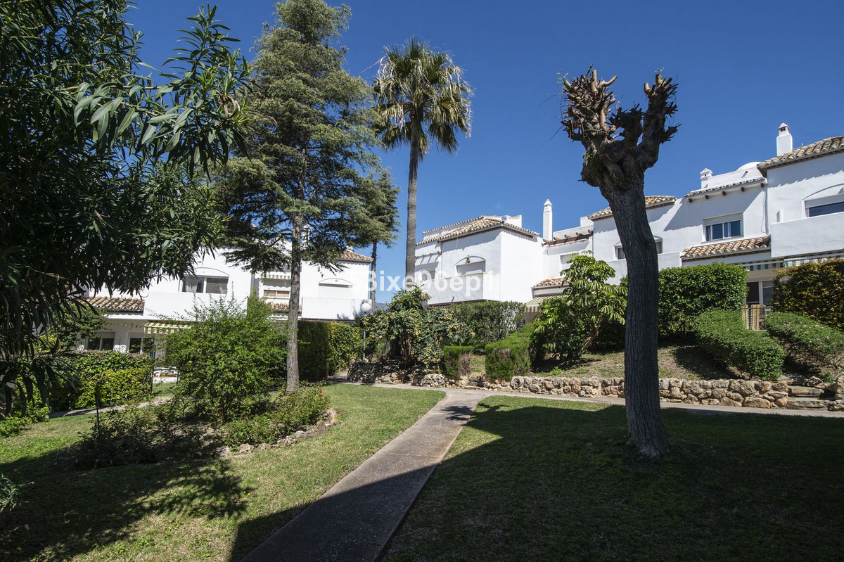 Semi-Vrijstaande Villa in El Padron-31