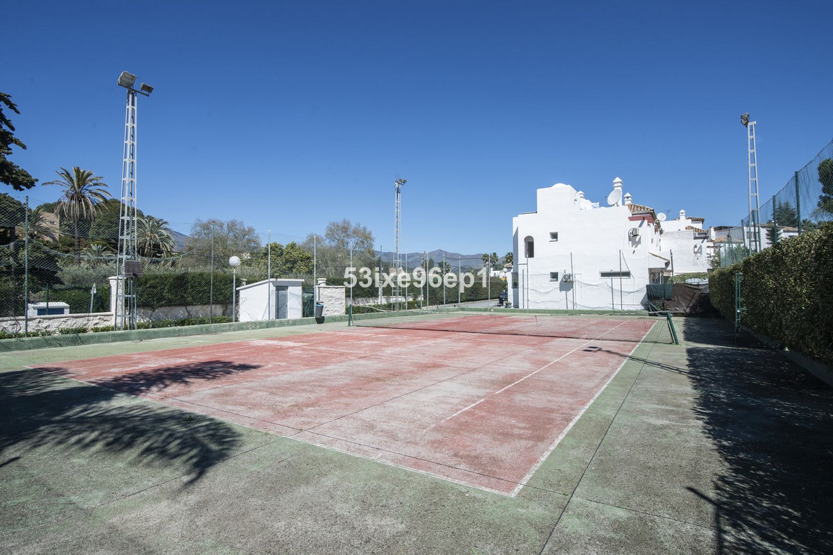 Semi-Vrijstaande Villa in El Padron-33