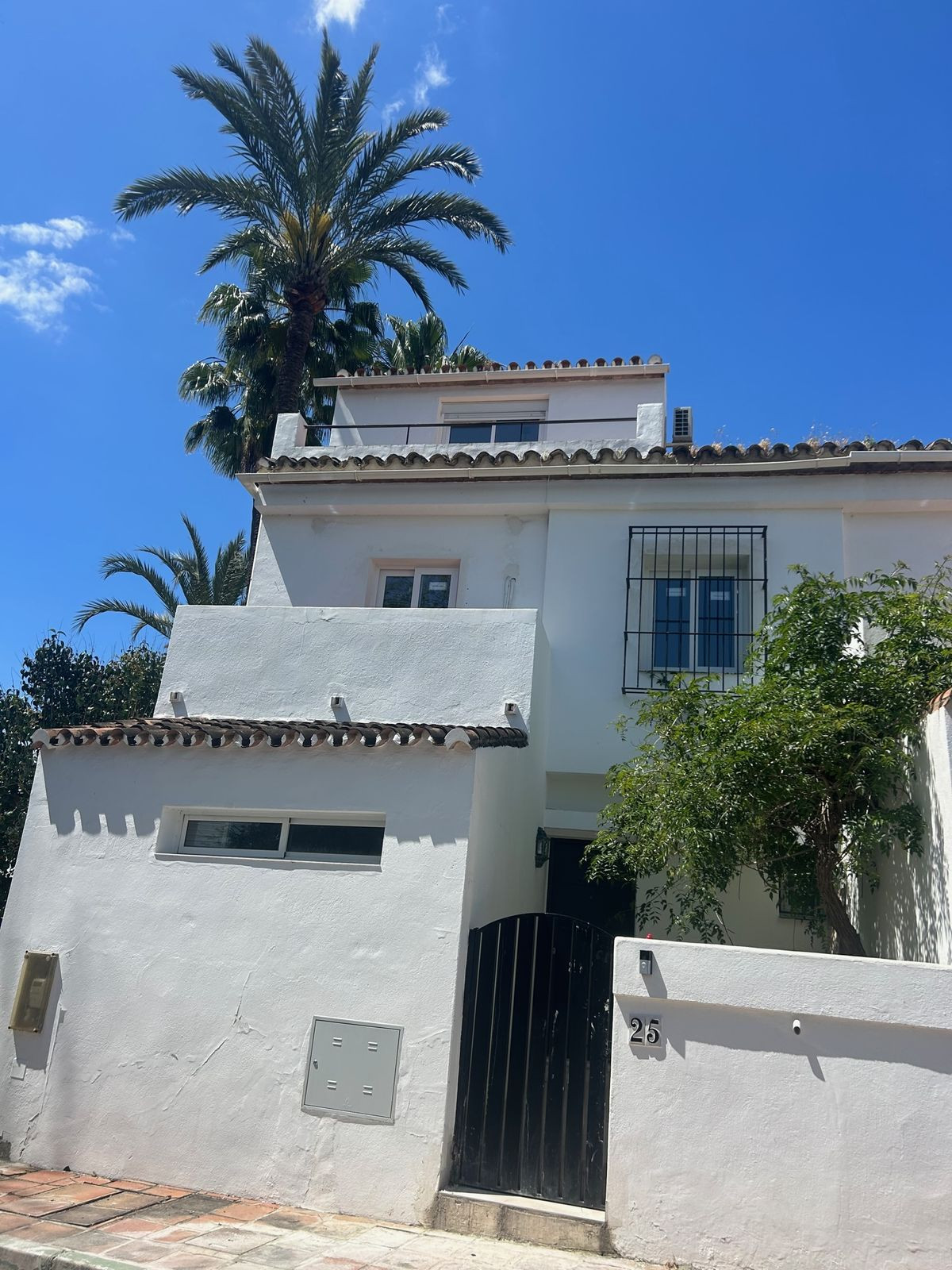 Huis te koop in New Golden Mile | 4 slaapkamers H5080183