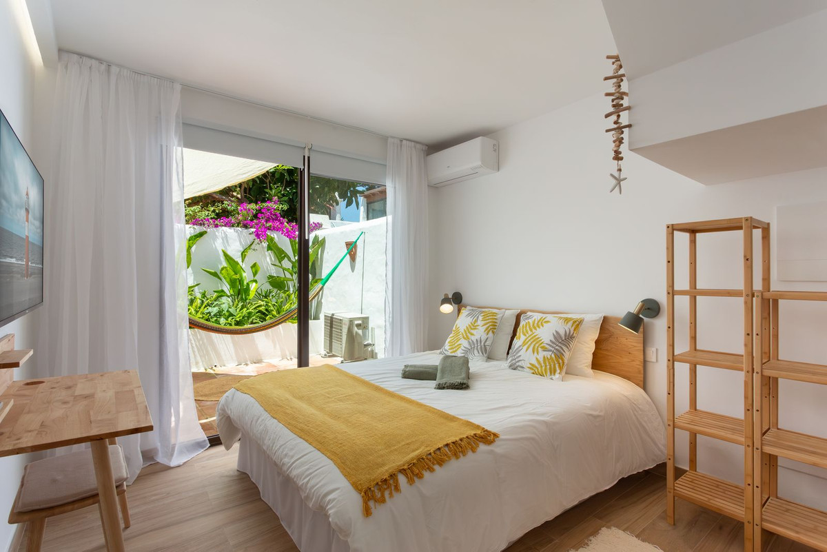 Huis te koop in New Golden Mile | 1 slaapkamers H5123158