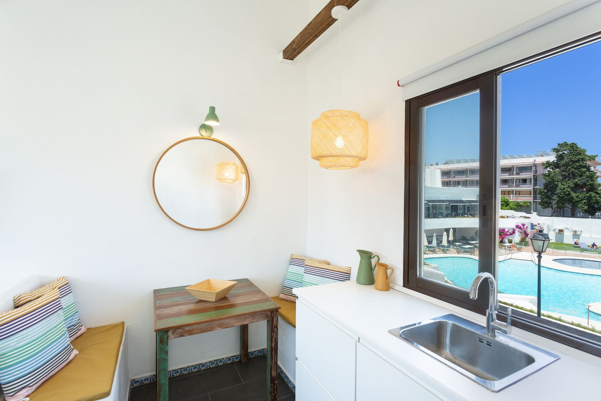 Huis te koop in New Golden Mile | 1 slaapkamers H5123158