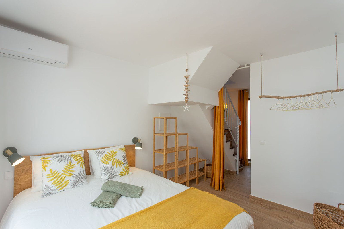 Huis te koop in New Golden Mile | 1 slaapkamers H5123158