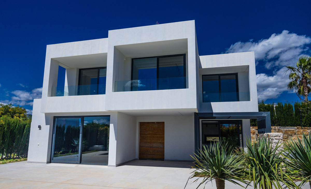 Huis te koop in New Golden Mile | 3 slaapkamers H5129257