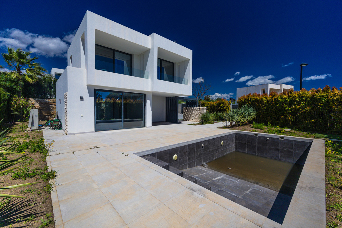 Huis te koop in New Golden Mile | 3 slaapkamers H5129257