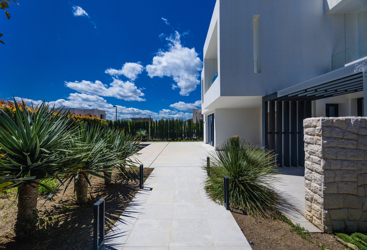 Huis te koop in New Golden Mile | 3 slaapkamers H5129257