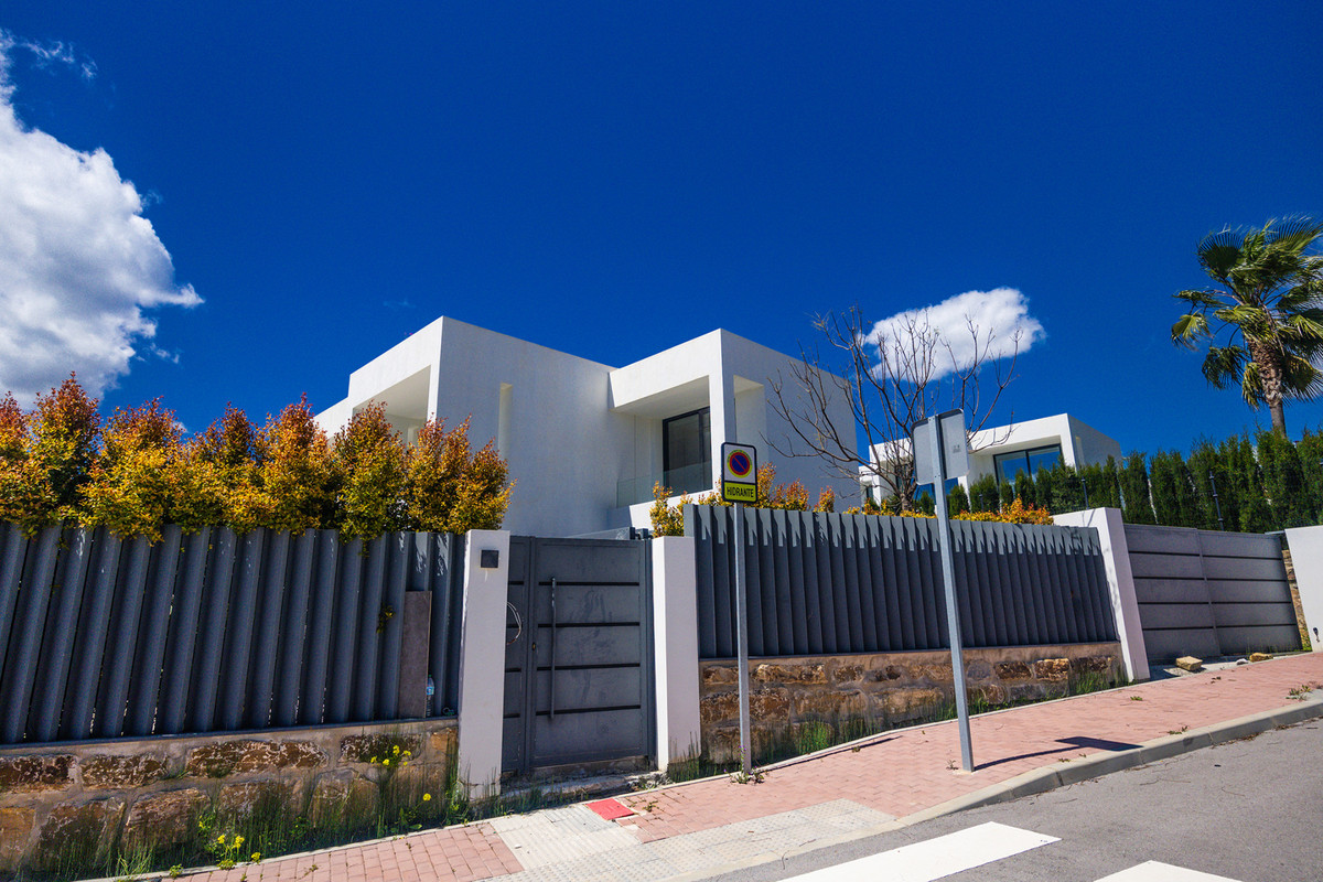 Huis te koop in New Golden Mile | 3 slaapkamers H5129257
