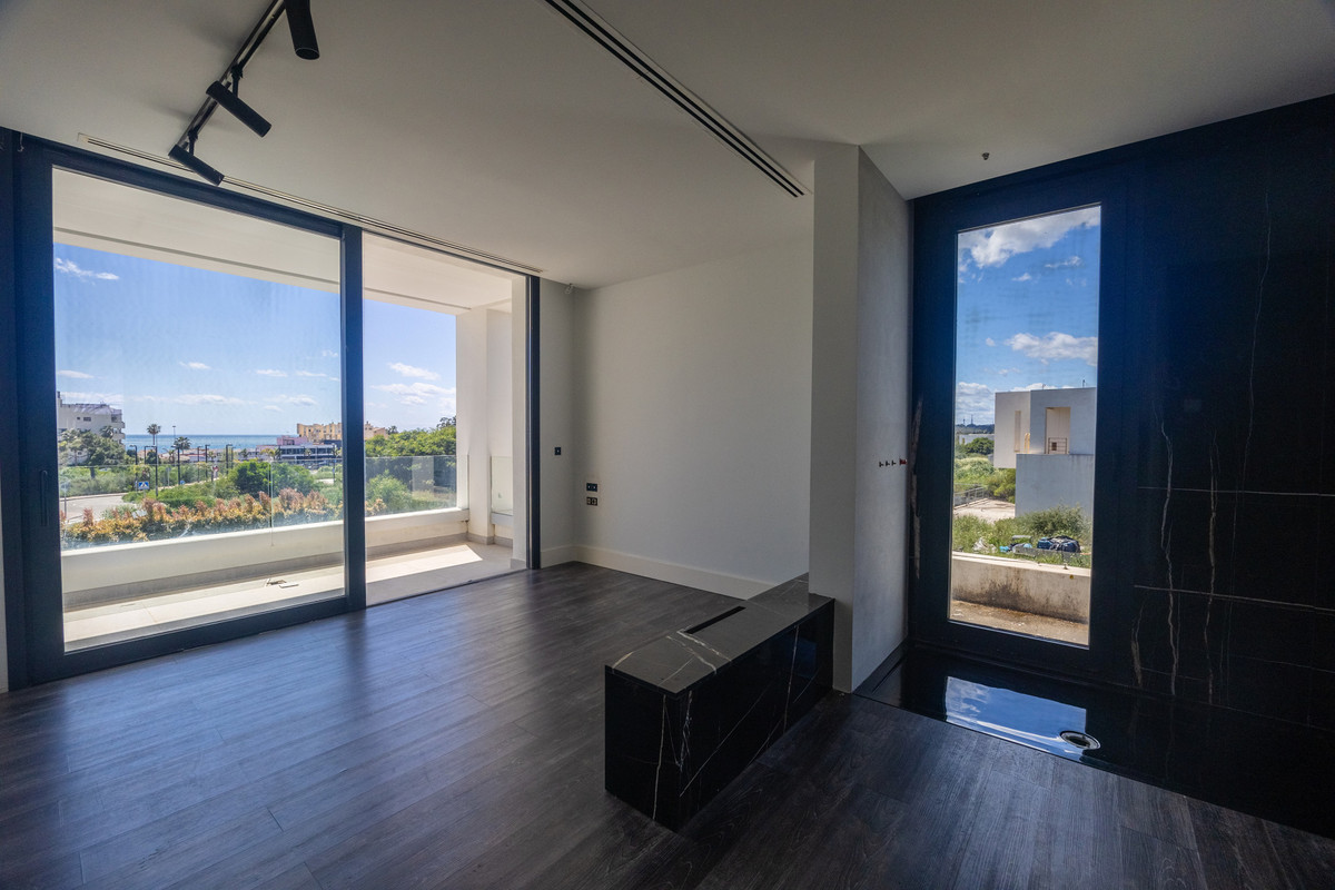 Huis te koop in New Golden Mile | 3 slaapkamers H5129257