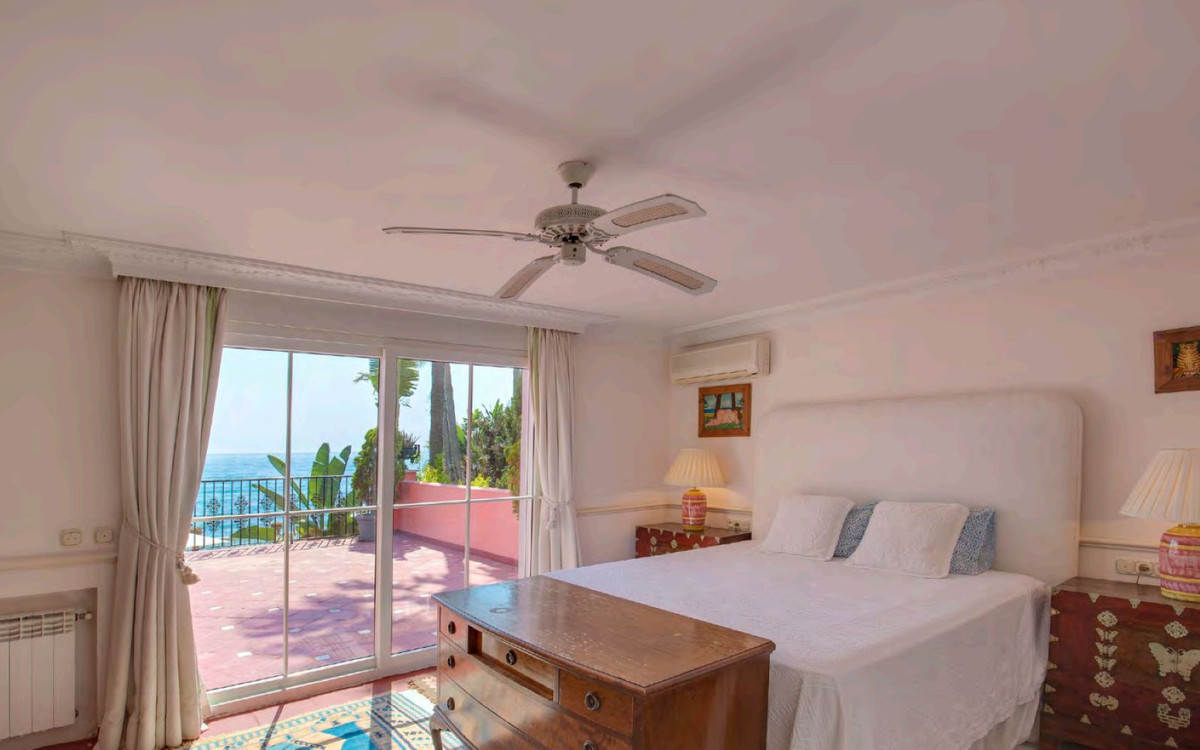 Huis te koop in New Golden Mile | 5 slaapkamers H5145118