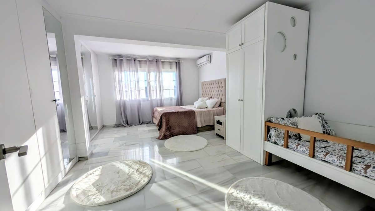 Huis te koop in New Golden Mile | 3 slaapkamers H5159539