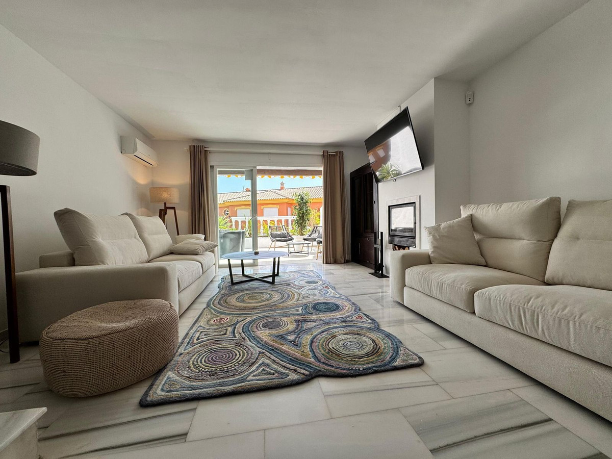 Huis te koop in New Golden Mile | 3 slaapkamers H5159539