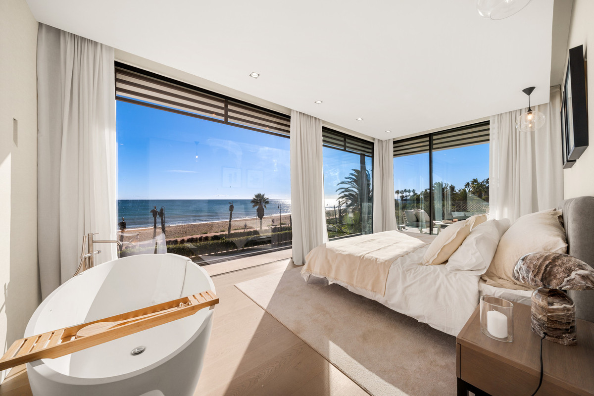 Huis te koop in New Golden Mile | 5 slaapkamers H5235169