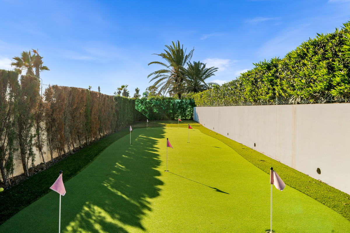 Huis te koop in New Golden Mile | 5 slaapkamers H5235169