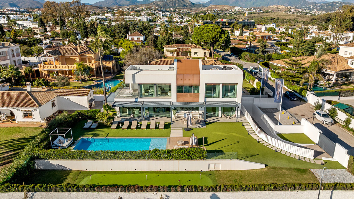 Huis te koop in New Golden Mile | 5 slaapkamers H5235169