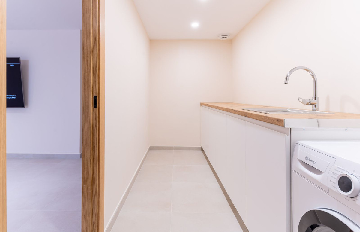 Huis te koop in New Golden Mile | 4 slaapkamers H5241286