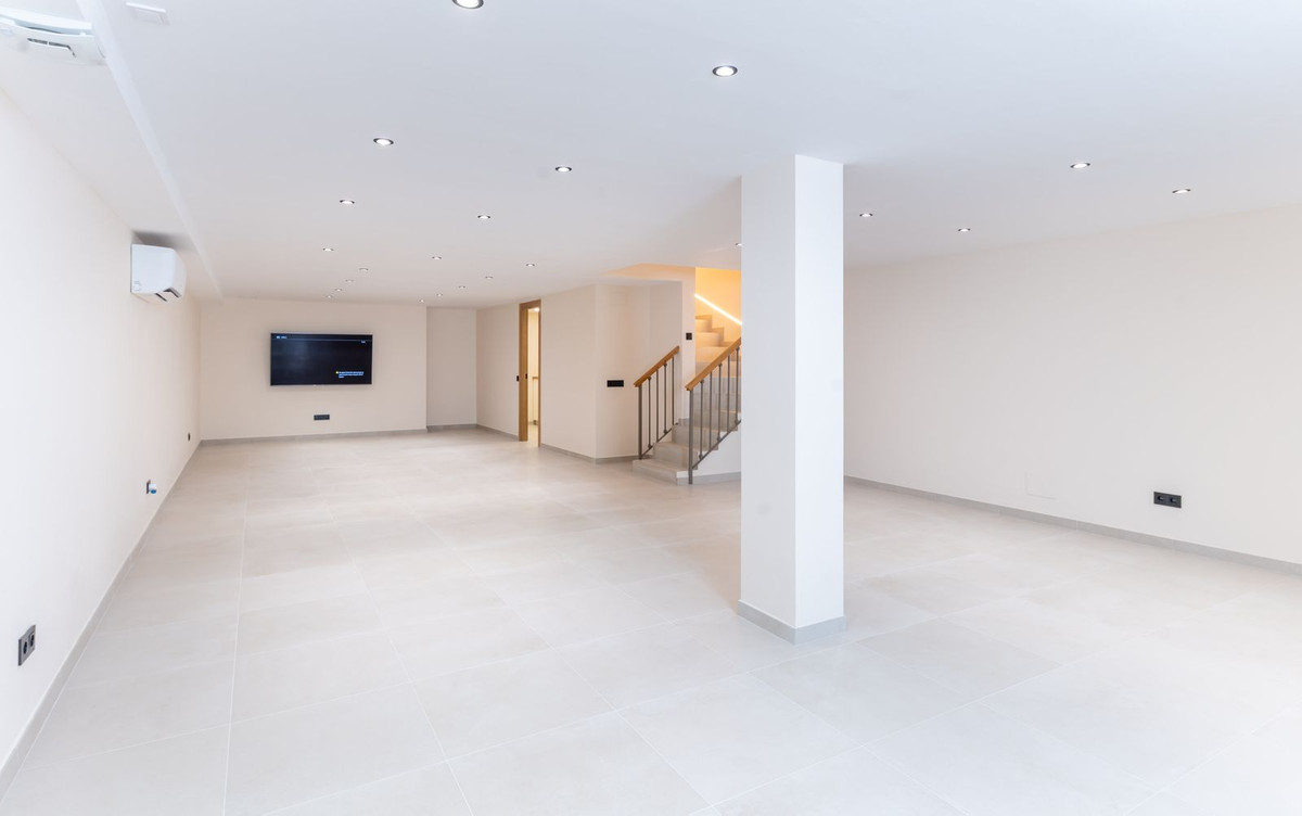 Huis te koop in New Golden Mile | 4 slaapkamers H5241286