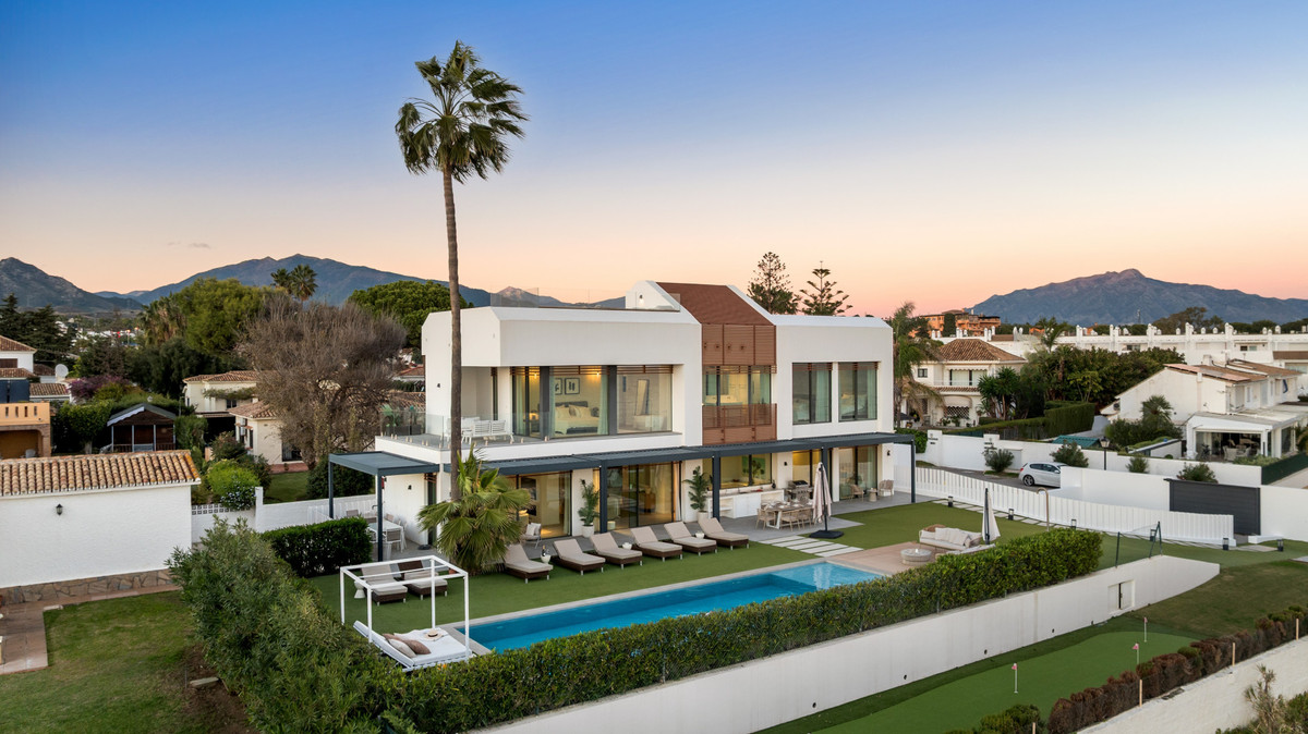 Huis te koop in New Golden Mile | 5 slaapkamers H5250391