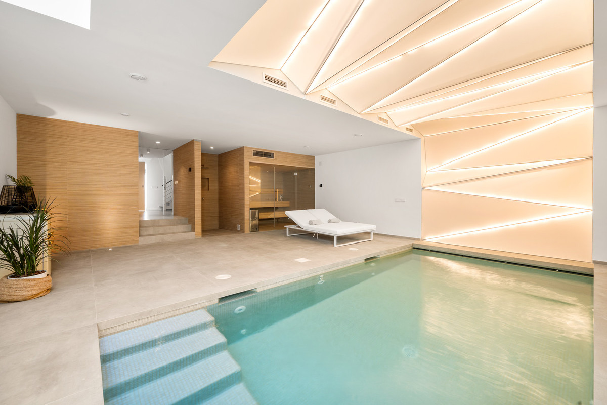 Huis te koop in New Golden Mile | 5 slaapkamers H5250391