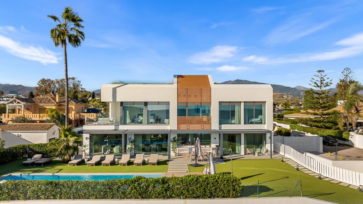 Huis te koop in New Golden Mile | 5 slaapkamers H5250391