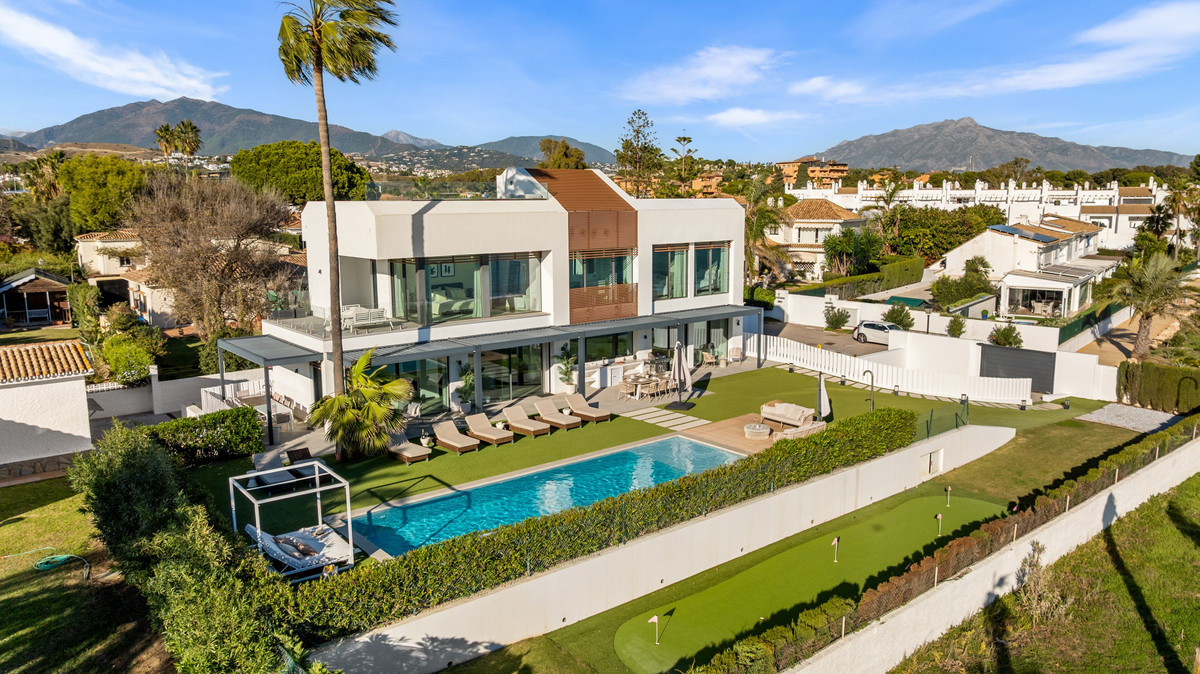 Huis te koop in New Golden Mile | 5 slaapkamers H5250391