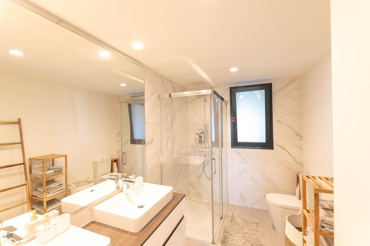 Appartement te koop in New Golden Mile | 2 slaapkamers H5264404