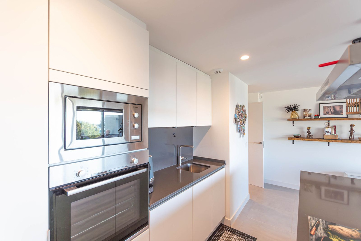 Appartement te koop in New Golden Mile | 2 slaapkamers H5264404