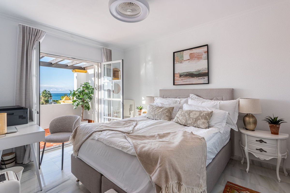 Huis te koop in New Golden Mile | 4 slaapkamers H5319385