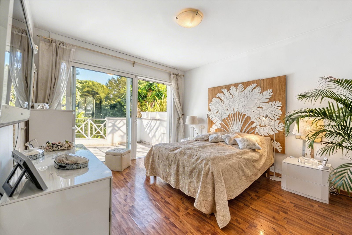 Huis te koop in New Golden Mile | 3 slaapkamers H5350147