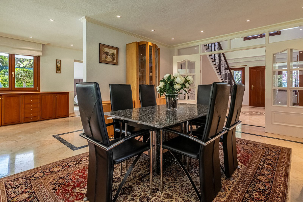 Huis te koop in New Golden Mile | 5 slaapkamers H5367022