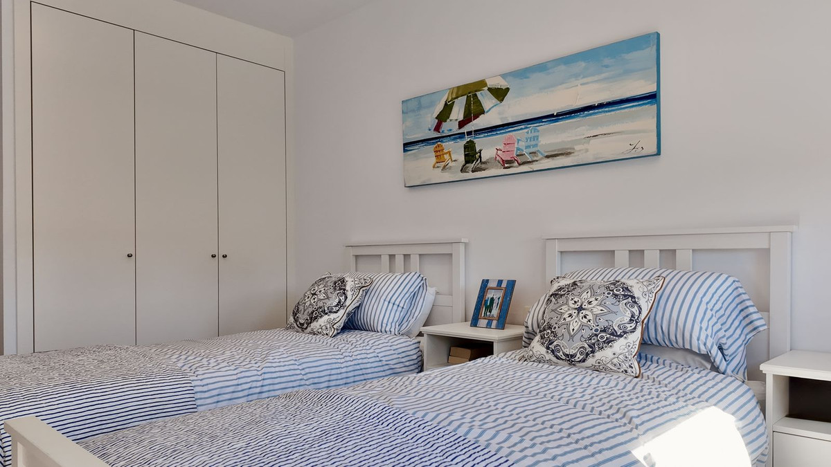 Huis te koop in New Golden Mile | 4 slaapkamers H5407051