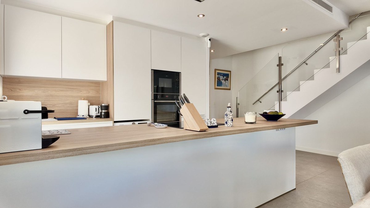 Huis te koop in New Golden Mile | 4 slaapkamers H5407051