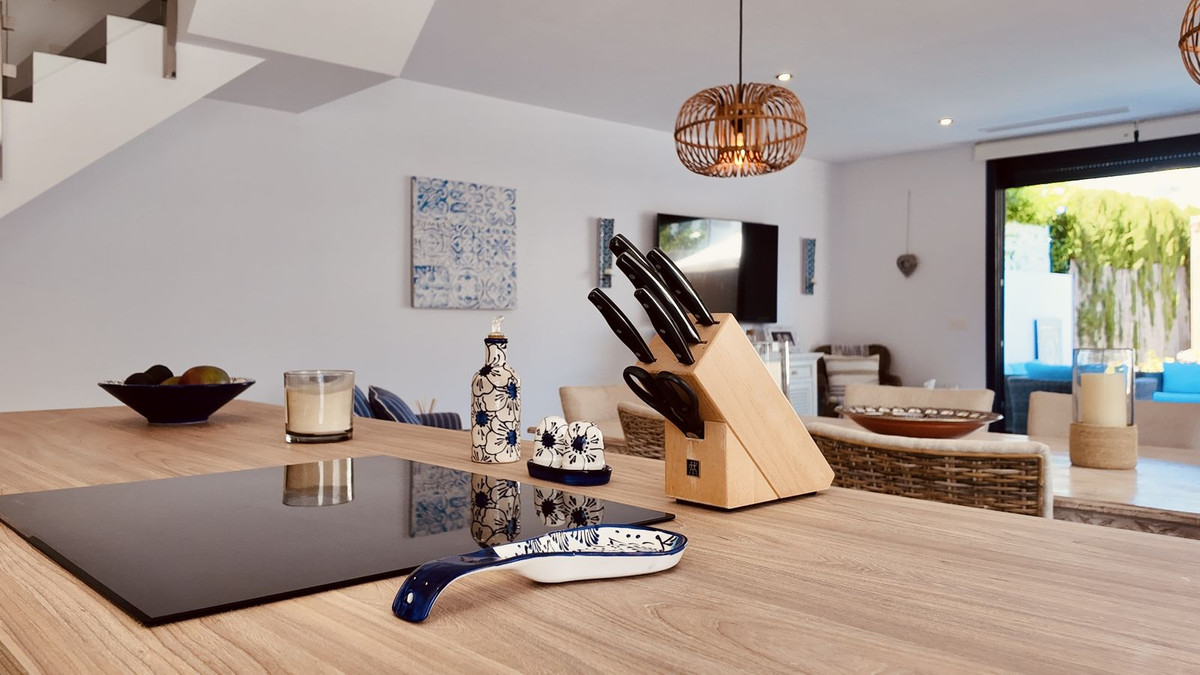 Huis te koop in New Golden Mile | 4 slaapkamers H5407051